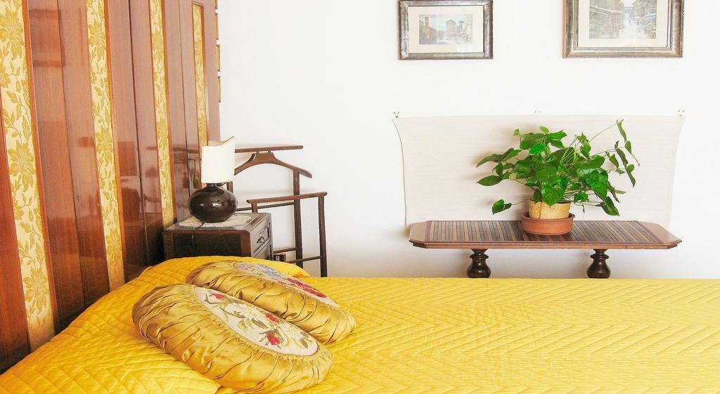 Romulus Rex Hotel Luaran gambar