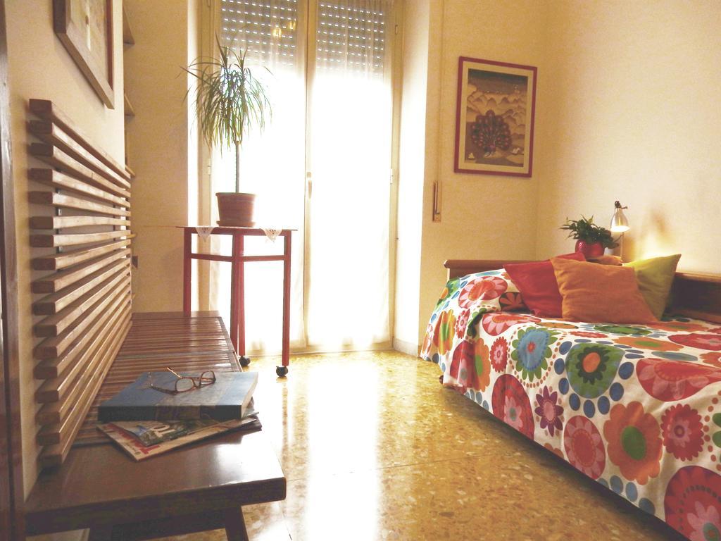 Romulus Rex Hotel Luaran gambar